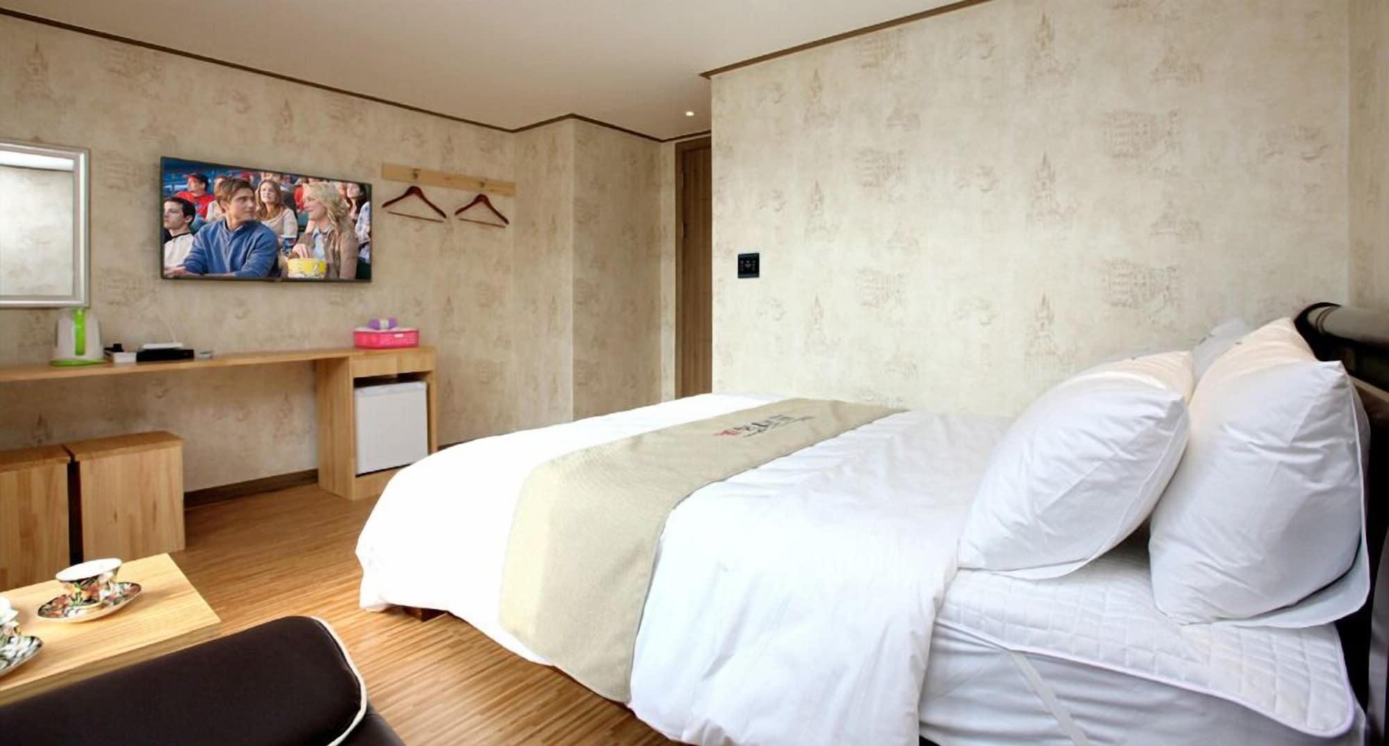 Traum Hotel & Condo Капхьон Екстериор снимка
