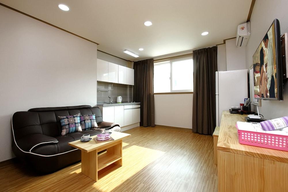 Traum Hotel & Condo Капхьон Екстериор снимка